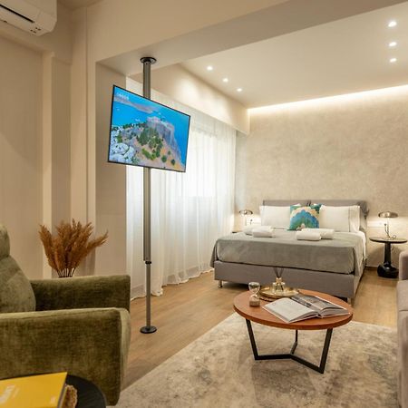 Derouse Othon Suite With Hydromassage Jacuzzi Atene Esterno foto