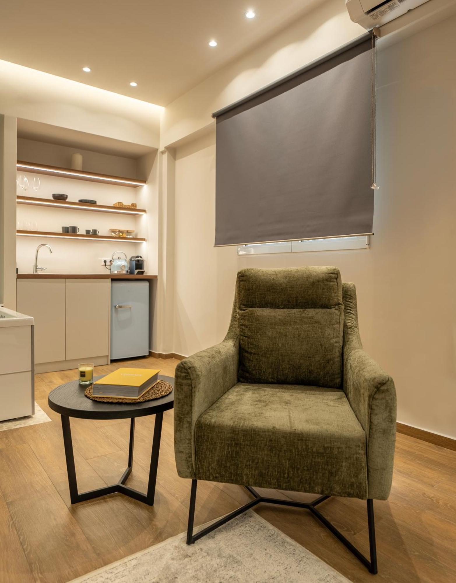 Derouse Othon Suite With Hydromassage Jacuzzi Atene Esterno foto